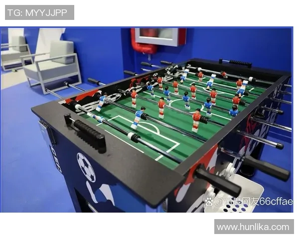 装路人踢足球明星的奇妙旅程如何在绿茵场上实现梦想与激情