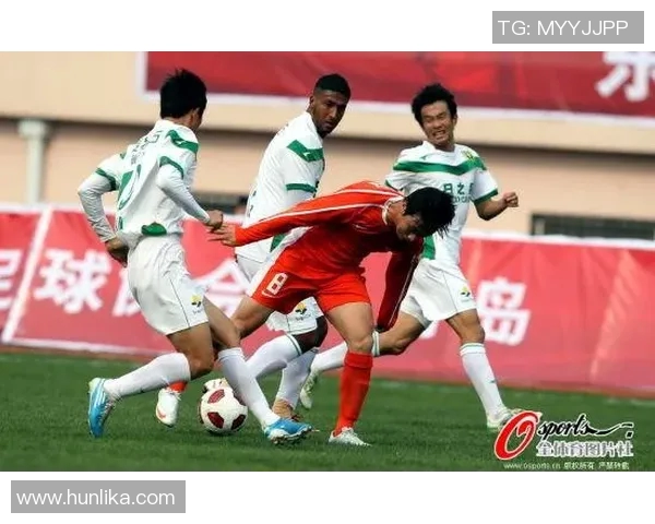 西安足球队战术分析:包夹战术背后的秘密与影响解析 西安足球队战术分析:包夹战术背后的秘密与影响解析