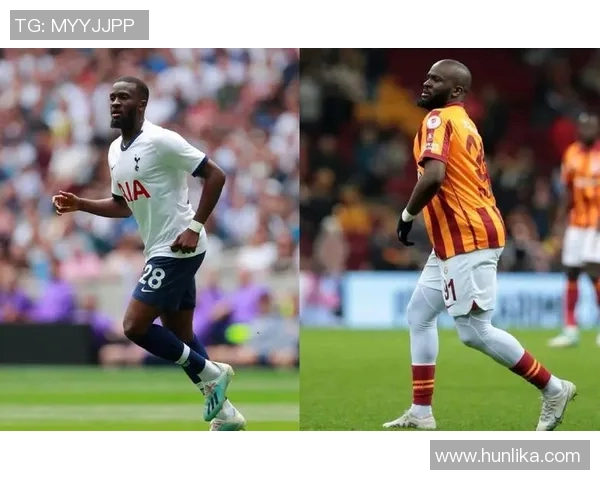 足球明星抱胸动作展现自信与风度引发球迷热议与模仿潮流 足球明星抱胸动作展现自信与风度引发球迷热议与模仿潮流