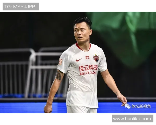 足球明星牛脾气大集揭秘那些场上场下的怒火与激情瞬间 足球明星牛脾气大集揭秘那些场上场下的怒火与激情瞬间